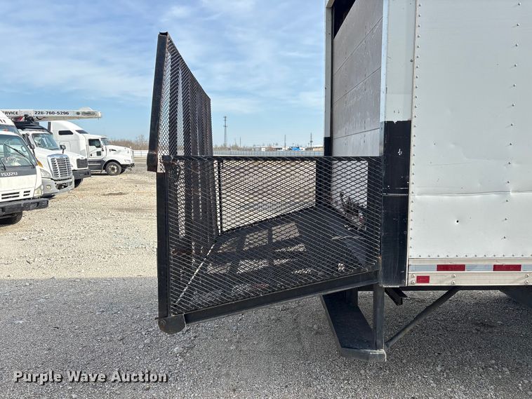 image for item YA1962 2018 Chevrolet Crew Cab box truck