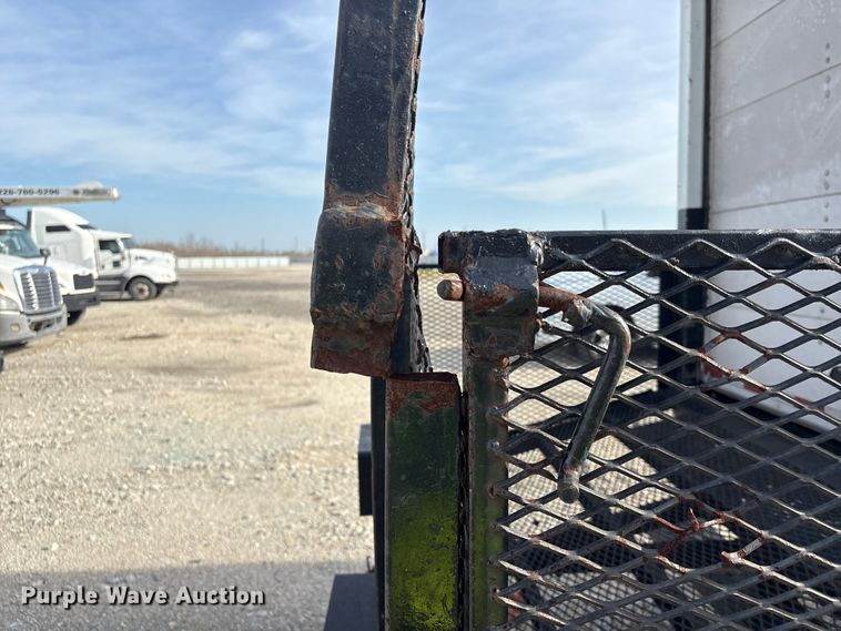 image for item YA1962 2018 Chevrolet Crew Cab box truck