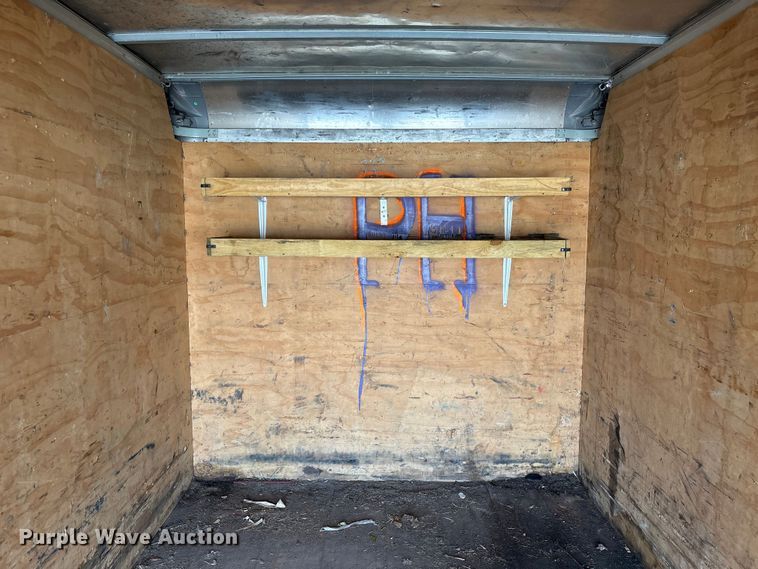 image for item YA1962 2018 Chevrolet Crew Cab box truck