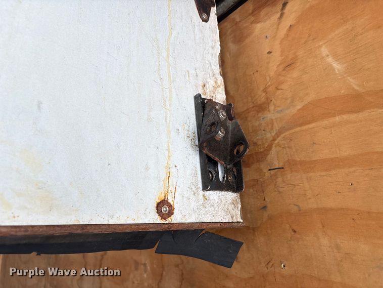 image for item YA1962 2018 Chevrolet Crew Cab box truck