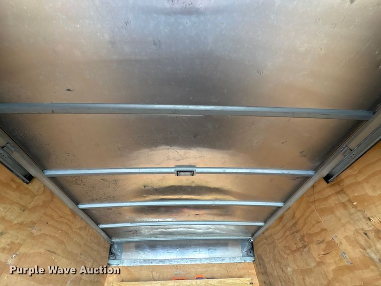 image for item YA1962 2018 Chevrolet Crew Cab box truck