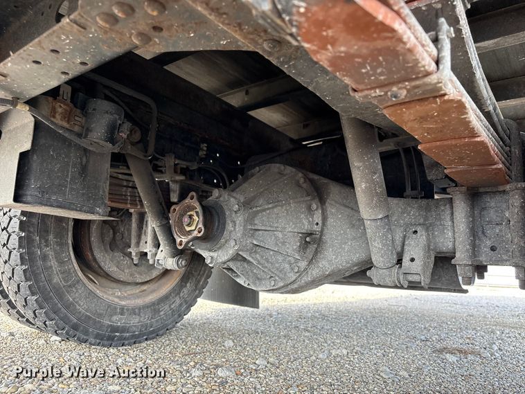 image for item YA1962 2018 Chevrolet Crew Cab box truck