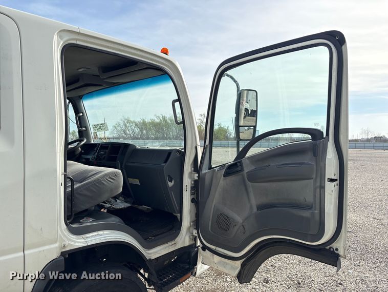 image for item YA1962 2018 Chevrolet Crew Cab box truck