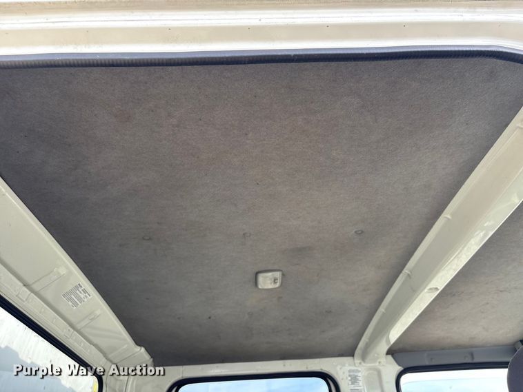 image for item YA1962 2018 Chevrolet Crew Cab box truck