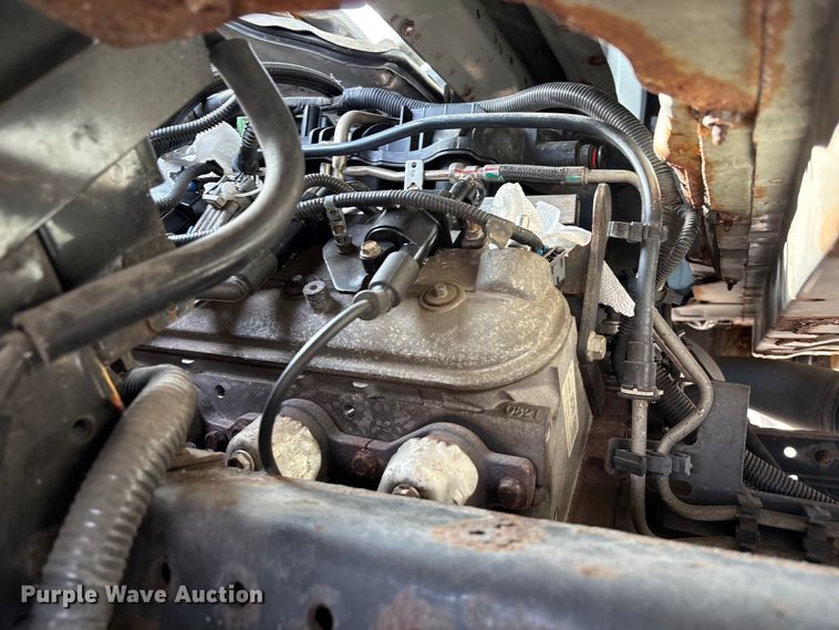 image for item YA1962 2018 Chevrolet Crew Cab box truck