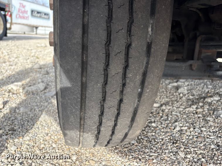 image for item YA1962 2018 Chevrolet Crew Cab box truck