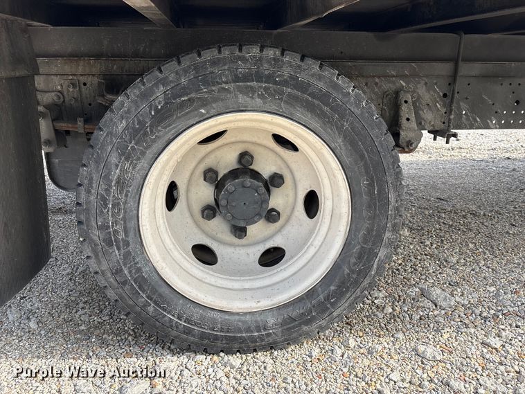 image for item YA1962 2018 Chevrolet Crew Cab box truck