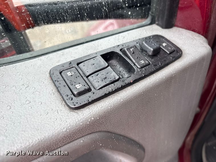 image for item YA2081 2019 Kenworth T680 semi truck