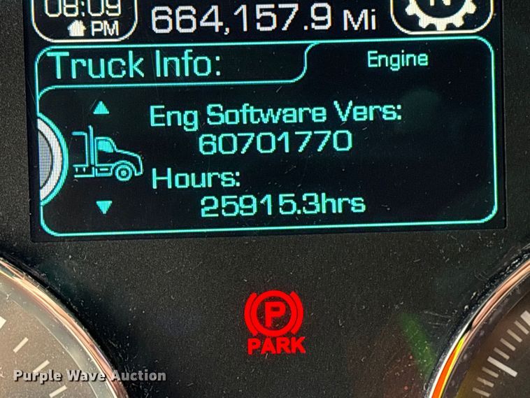 image for item YA2081 2019 Kenworth T680 semi truck