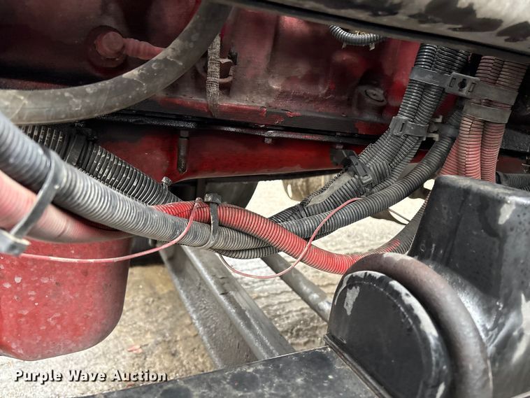 image for item YA2081 2019 Kenworth T680 semi truck