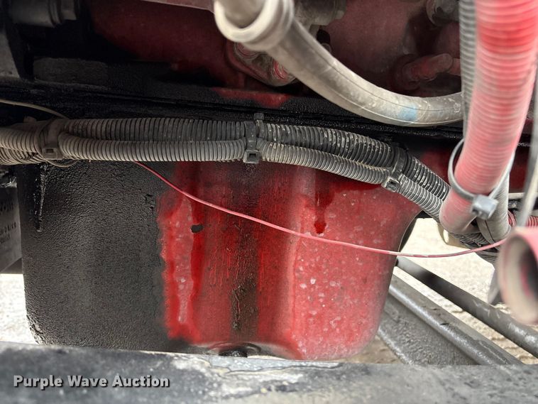 image for item YA2081 2019 Kenworth T680 semi truck