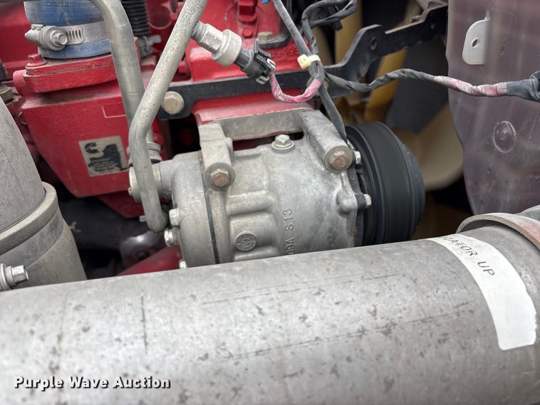 image for item YA2081 2019 Kenworth T680 semi truck