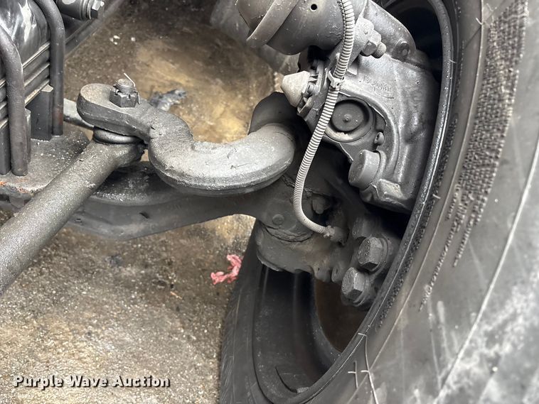 image for item YA2081 2019 Kenworth T680 semi truck