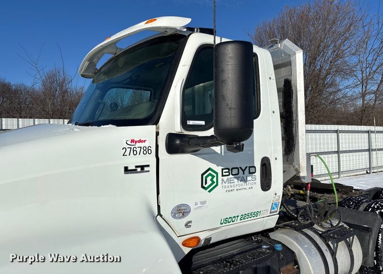 image for item YA2099 2020 International LT625 semi truck