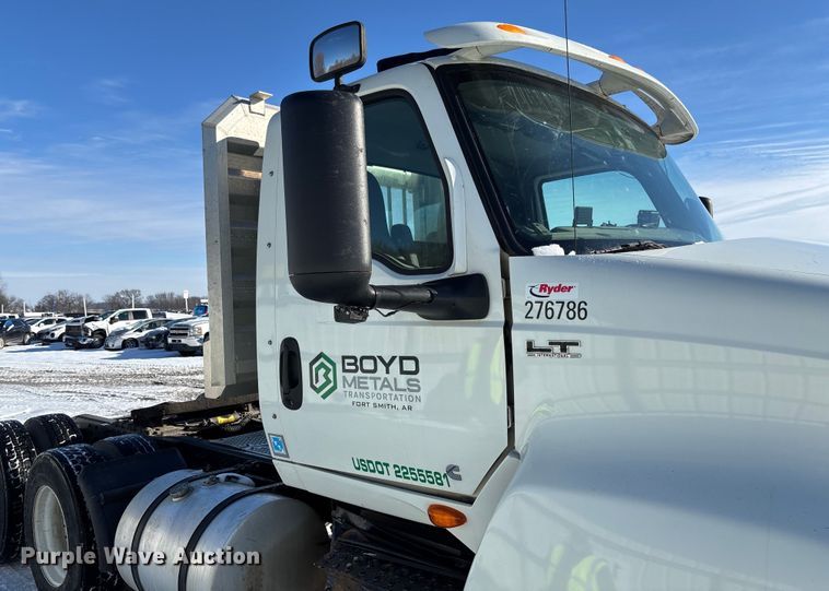 image for item YA2099 2020 International LT625 semi truck