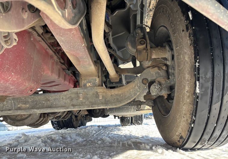 image for item YA2099 2020 International LT625 semi truck