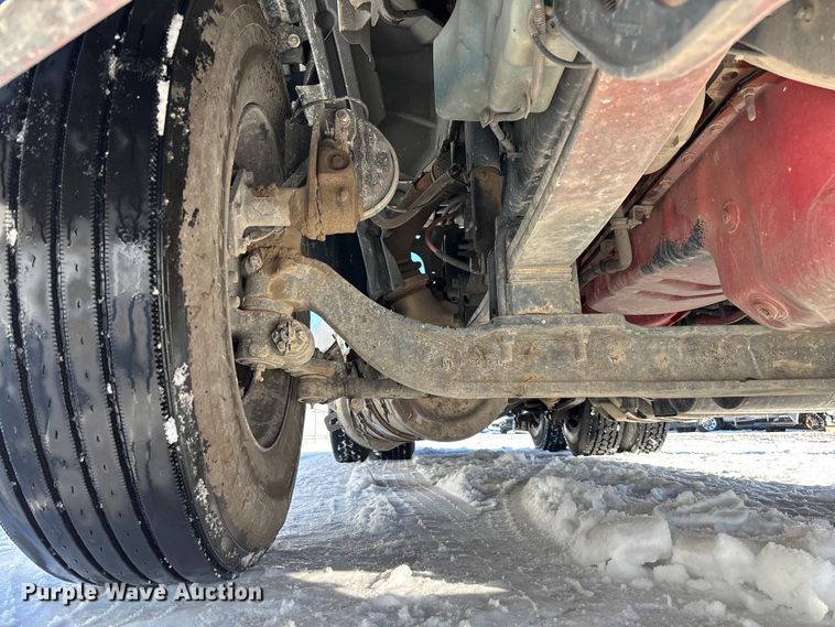 image for item YA2099 2020 International LT625 semi truck