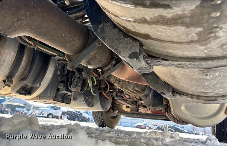 image for item YA2099 2020 International LT625 semi truck