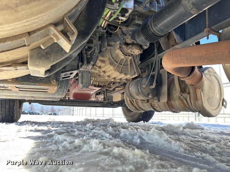 image for item YA2099 2020 International LT625 semi truck