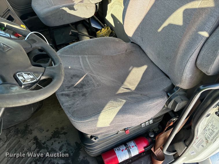 image for item YA2099 2020 International LT625 semi truck