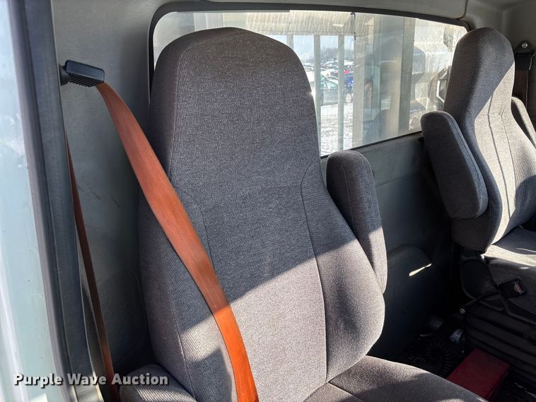 image for item YA2099 2020 International LT625 semi truck