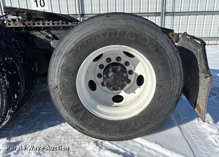 image for item YA2099 2020 International LT625 semi truck