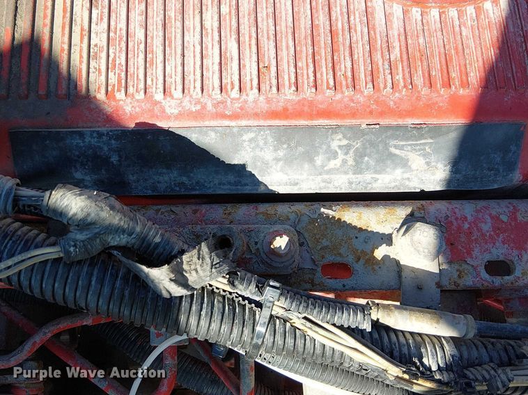 image for item YA2143 2013 Peterbilt 389 semi truck