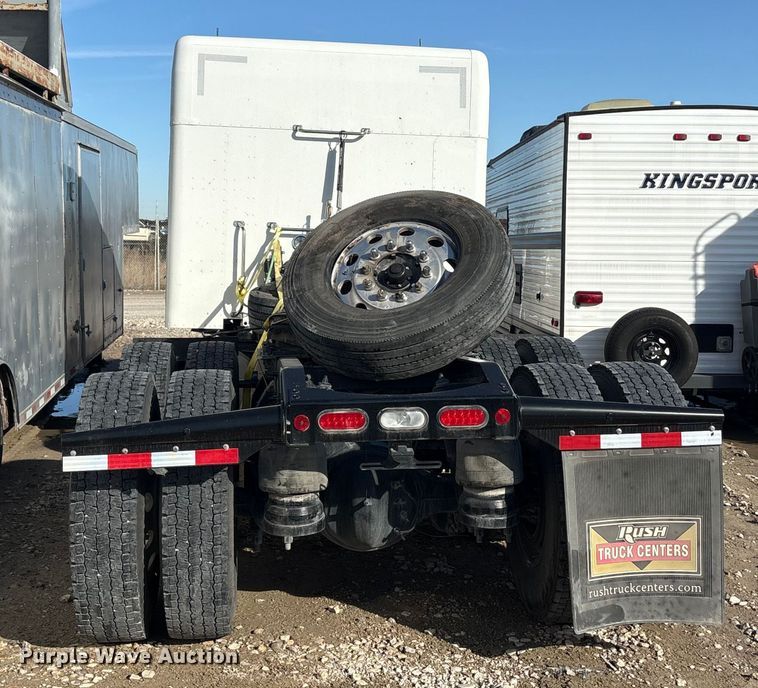 image for item YA2151 2025 Peterbilt 567 semi truck