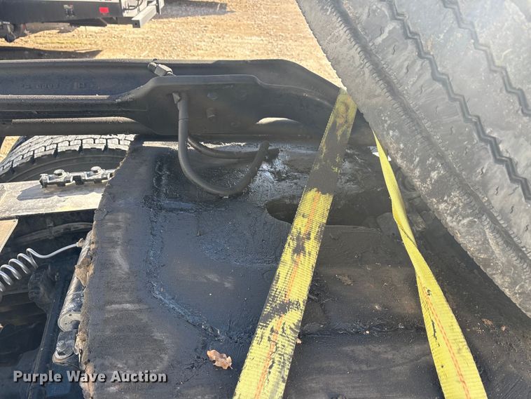 image for item YA2151 2025 Peterbilt 567 semi truck