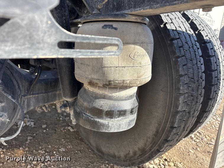 image for item YA2151 2025 Peterbilt 567 semi truck