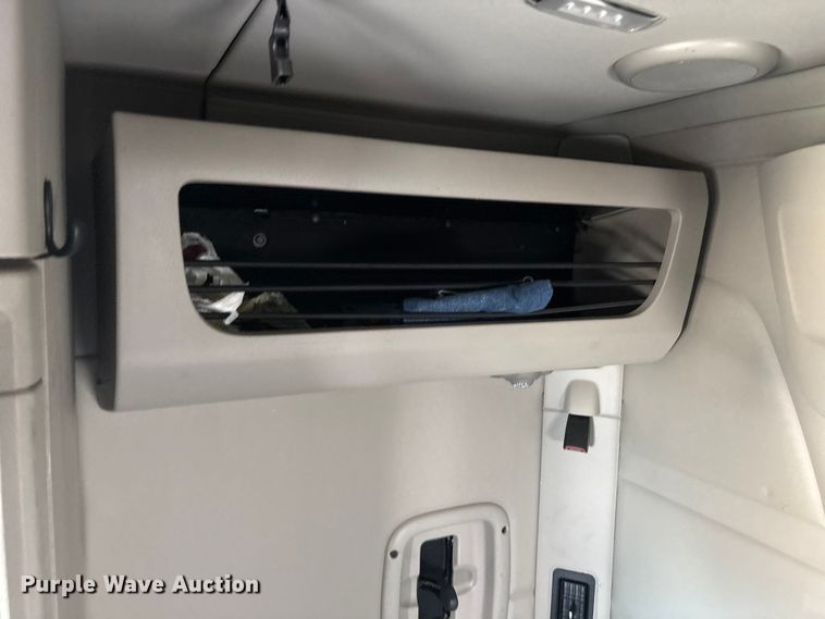 image for item YA2151 2025 Peterbilt 567 semi truck