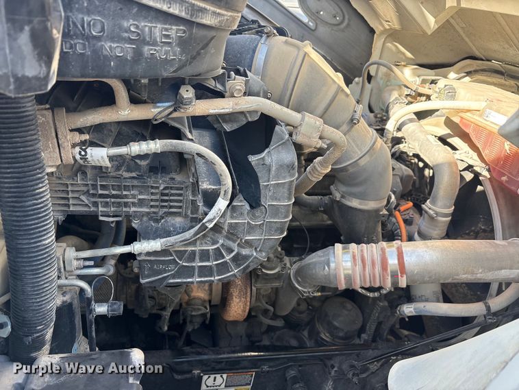 image for item YA2151 2025 Peterbilt 567 semi truck