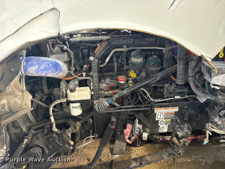 image for item YA2151 2025 Peterbilt 567 semi truck