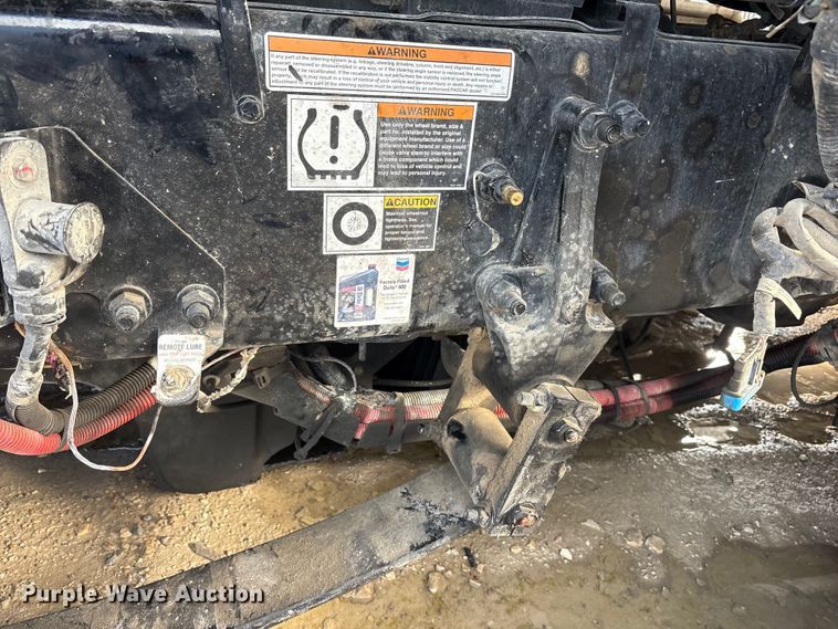 image for item YA2151 2025 Peterbilt 567 semi truck