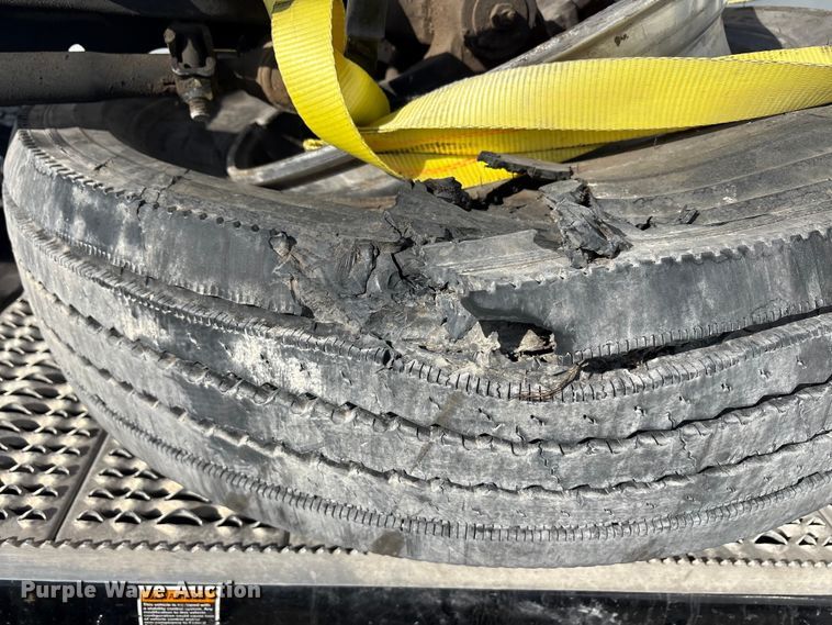 image for item YA2151 2025 Peterbilt 567 semi truck