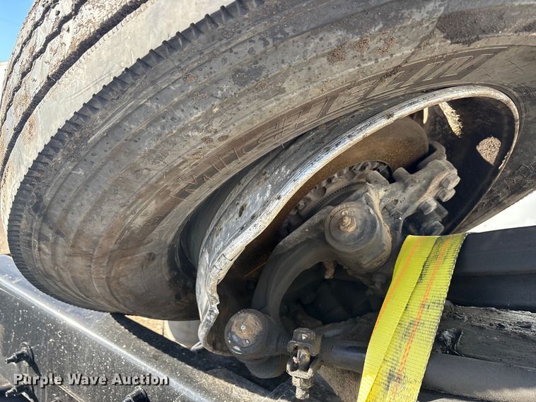 image for item YA2151 2025 Peterbilt 567 semi truck