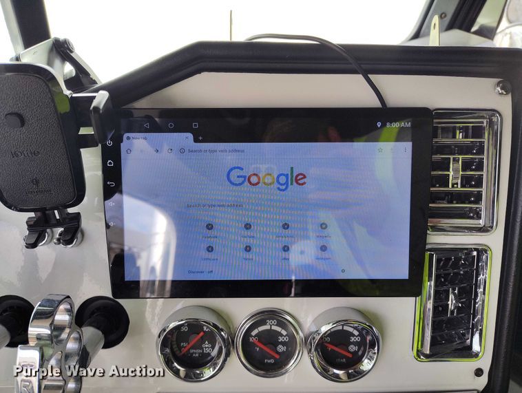 image for item YA2158 2005 Freightliner FLD semi truck