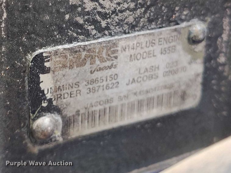 image for item YA2158 2005 Freightliner FLD semi truck