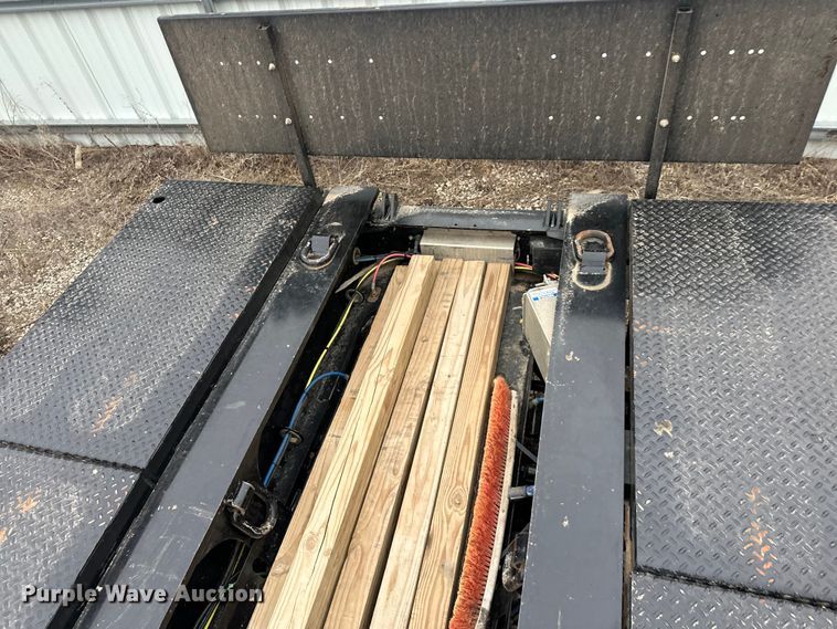 image for item YA2186 2024 Trail King TK110HDG+ lowboy equipment trailer