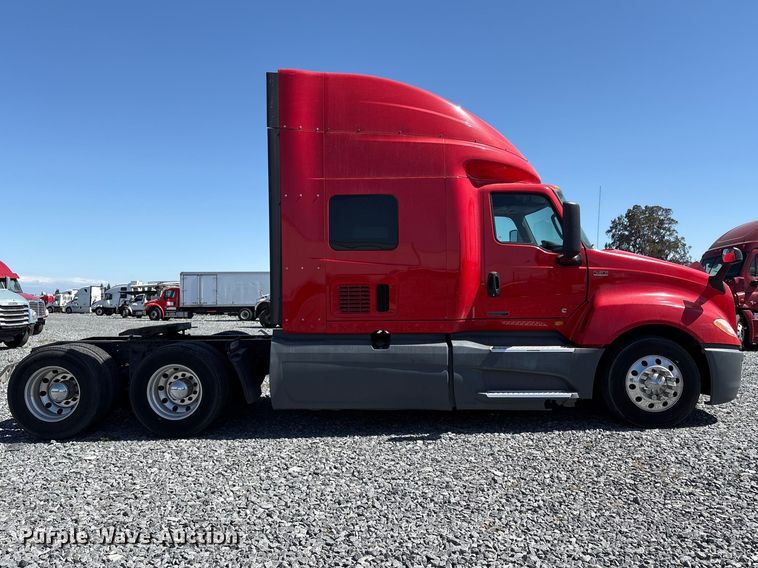 image for item YA2193 2020 International LT625 semi truck