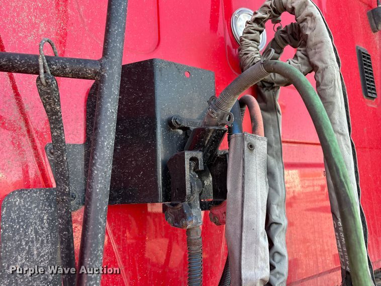 image for item YA2193 2020 International LT625 semi truck