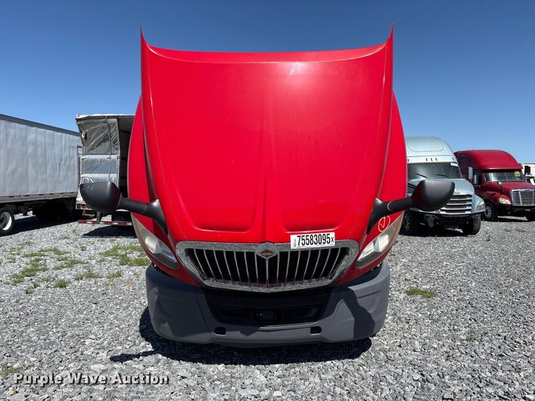 image for item YA2193 2020 International LT625 semi truck