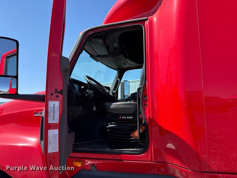 image for item YA2193 2020 International LT625 semi truck