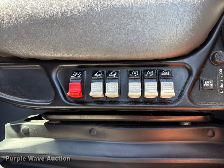 image for item YA2193 2020 International LT625 semi truck