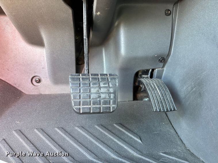 image for item YA2193 2020 International LT625 semi truck