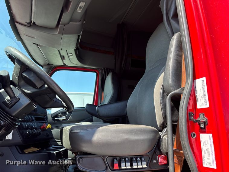 image for item YA2193 2020 International LT625 semi truck