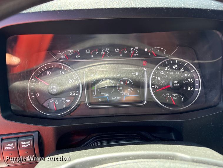 image for item YA2193 2020 International LT625 semi truck