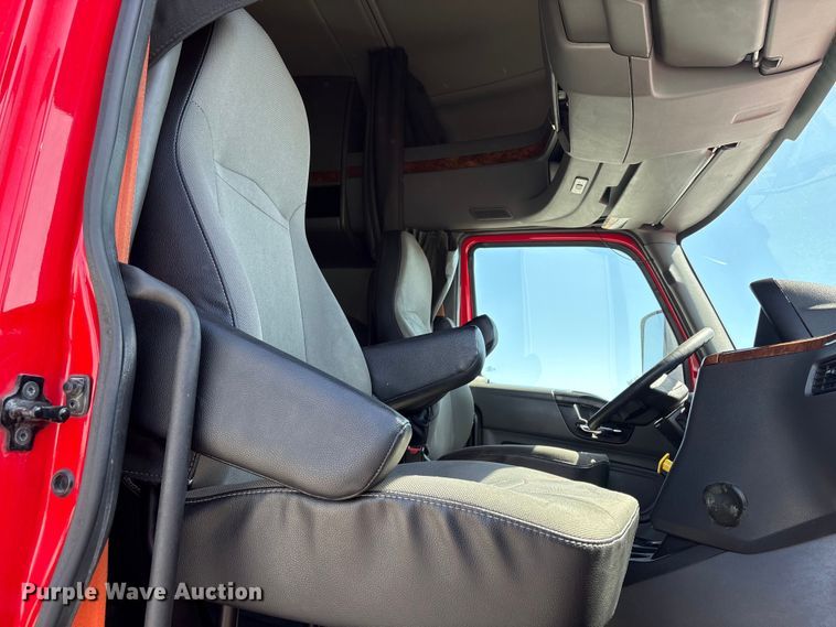 image for item YA2193 2020 International LT625 semi truck