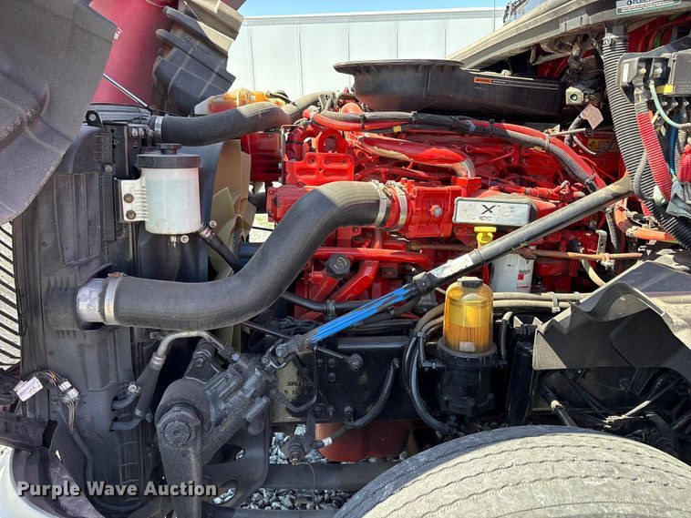 image for item YA2193 2020 International LT625 semi truck