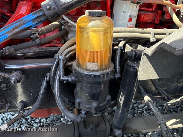 image for item YA2193 2020 International LT625 semi truck